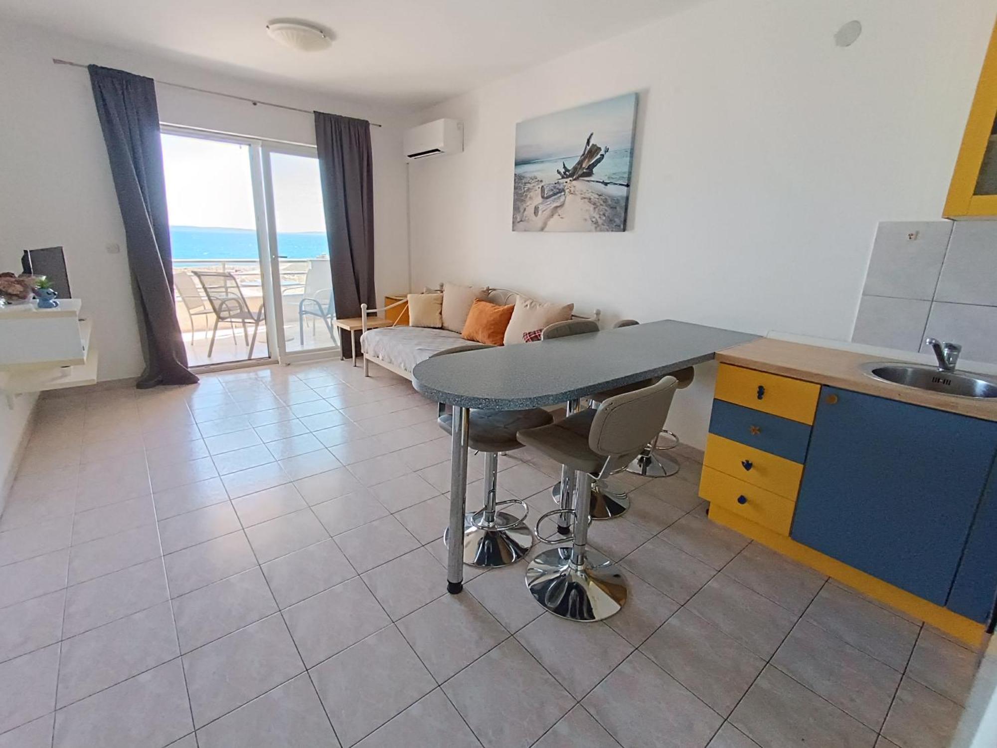 Apartment Lo - With Swimming Pool Split Exterior photo